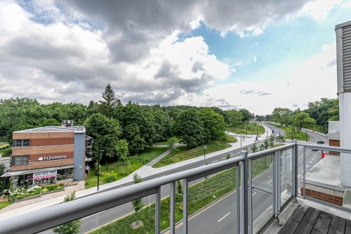 Balcon - 401-4410 Ch. De La Côte-Des-Neiges, Westmount, QC 