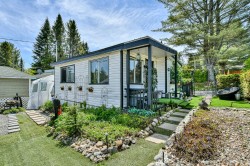 14 Ch. de la Vallée-Bleue Val-David, QC J0T 2N0