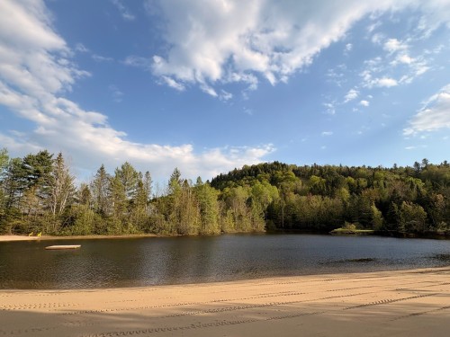 Accès au plan d'eau - 14 Ch. De La Vallée-Bleue, Val-David, QC 