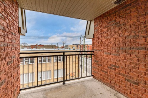 Terrasse - 305-2502 Rue Bossuet, Montréal (Mercier/Hochelaga-Maisonneuve), QC 