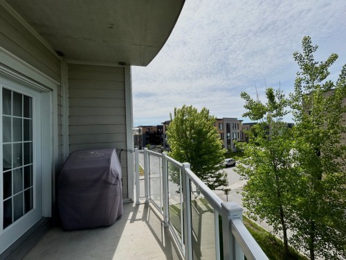 Balcon - 301-110 Rue Du Bruant, Terrebonne (Lachenaie), QC 