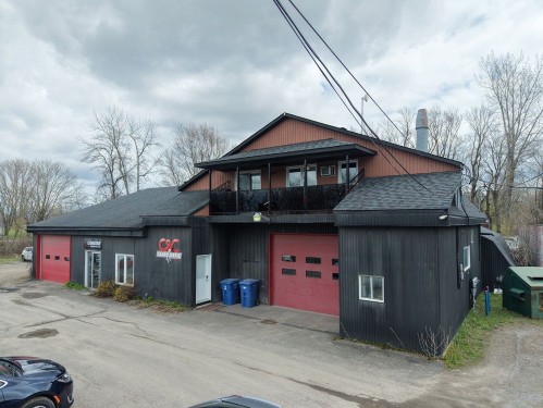 Photo aérienne - 11 Rue Notre-Dame, Berthierville, QC 