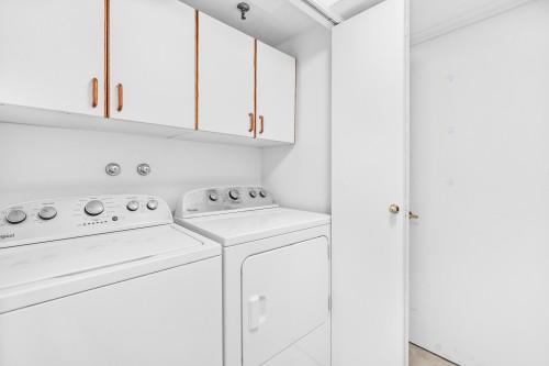 Salle de lavage - 48-1275 Av. Van Horne, Montréal (Outremont), QC - Indoor Photo Showing Laundry Room
