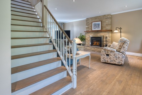 Escalier - 702 Rue Des Pierrailles, Sainte-Adèle, QC - Indoor With Fireplace