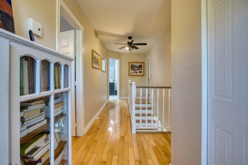 Corridor - 702 Rue Des Pierrailles, Sainte-Adèle, QC -  Photo Showing Other Room