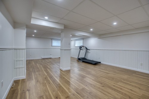 Salle familiale - 702 Rue Des Pierrailles, Sainte-Adèle, QC - Indoor