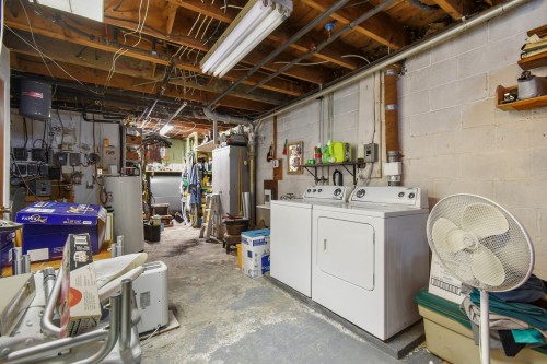 Atelier - 38 Rue Giguère, Laval (Sainte-Rose), QC 