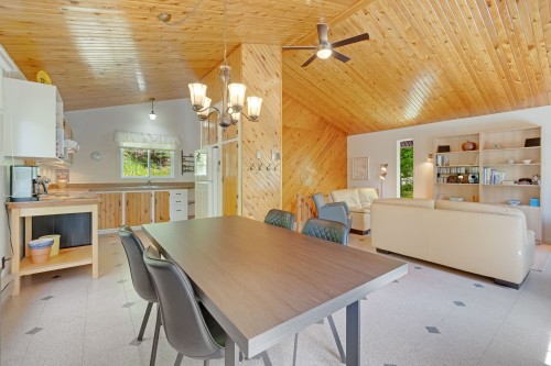 Salle à manger - 358 Ch. Lapierre, Stratford, QC - Indoor Photo Showing Dining Room