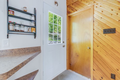 Hall d'entrée/Vestibule - 358 Ch. Lapierre, Stratford, QC - Indoor Photo Showing Other Room
