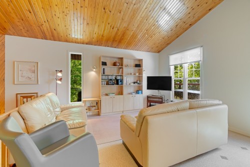 Salon - 358 Ch. Lapierre, Stratford, QC - Indoor Photo Showing Living Room