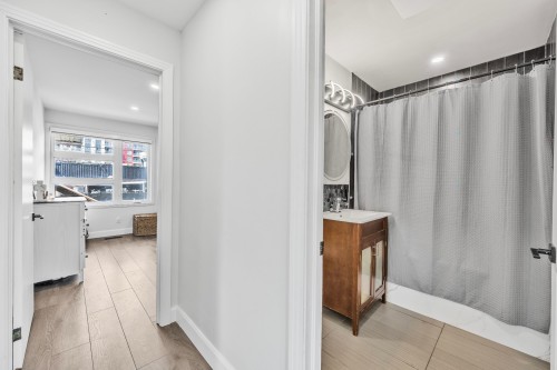 Salle de bains - 295 Rue Sherbrooke, Sainte-Thérèse, QC 