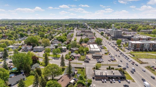 Vue d'ensemble - 295 Rue Sherbrooke, Sainte-Thérèse, QC 