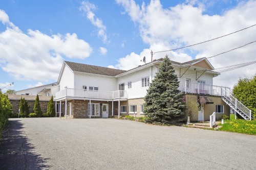 Façade - 65 Rue Ste-Anne, L'Épiphanie, QC 
