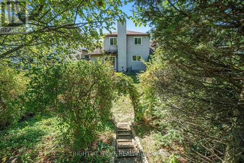 82 Nestow Drive, Ottawa, ON 