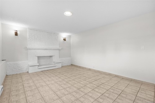 1575 Burton Ave, Victoria, BC 