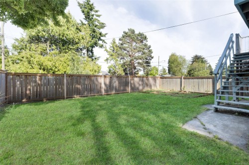 1575 Burton Ave, Victoria, BC 