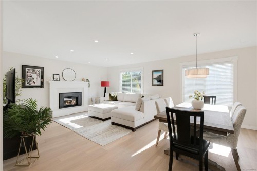 9598 Epco Dr, Sidney, BC 