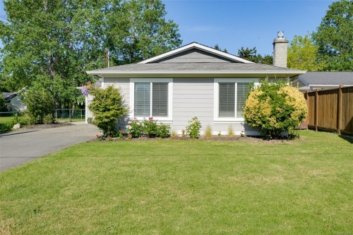 9598 Epco Dr, Sidney, BC 