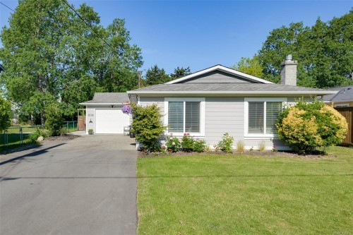 9598 Epco Dr, Sidney, BC 