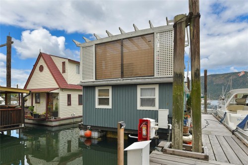 #5-1765 Cowichan Bay Rd, Cowichan Bay, BC 