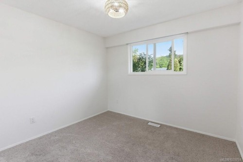 6329 Westlock Rd, Duncan, BC 