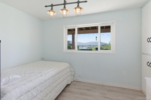 6329 Westlock Rd, Duncan, BC 