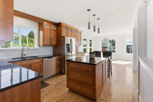 6329 Westlock Rd, Duncan, BC 