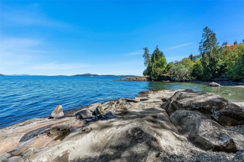 574 Cedar Cres, Cobble Hill, BC 