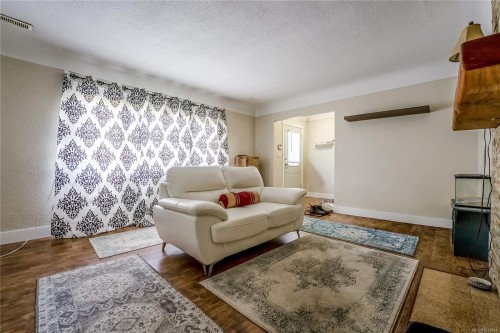 1661 Freeman Ave, Saanich, BC 