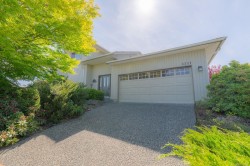 3331 Edgewood Dr Nanaimo, BC V9T 5V2