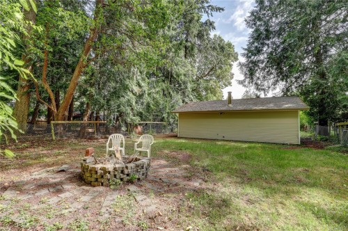 9486 Chemainus Rd, Chemainus, BC 