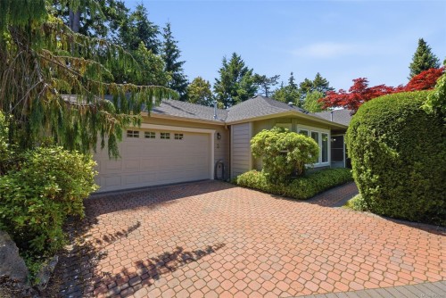 #3-118 Aldersmith Pl, View Royal, BC 