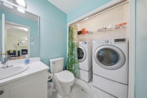 #3-118 Aldersmith Pl, View Royal, BC 