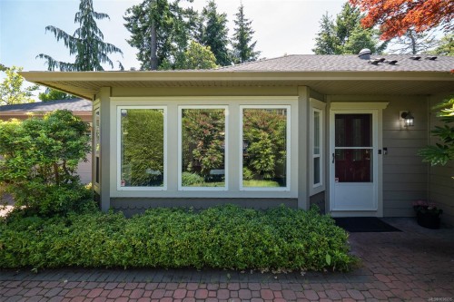 #3-118 Aldersmith Pl, View Royal, BC 