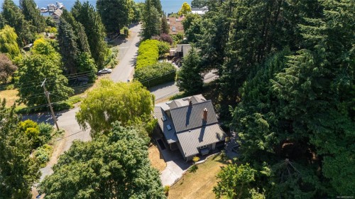 1038 Redcap St, Duncan, BC 