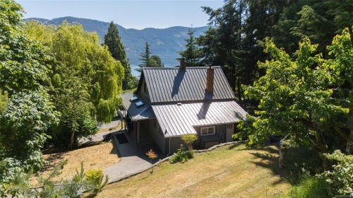 1038 Redcap St, Duncan, BC 
