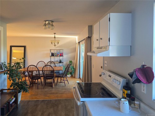 221 Spar St, Sayward, BC 