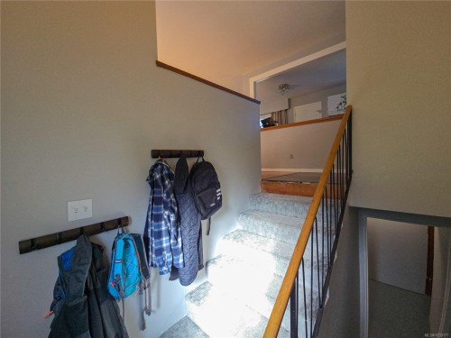 221 Spar St, Sayward, BC 
