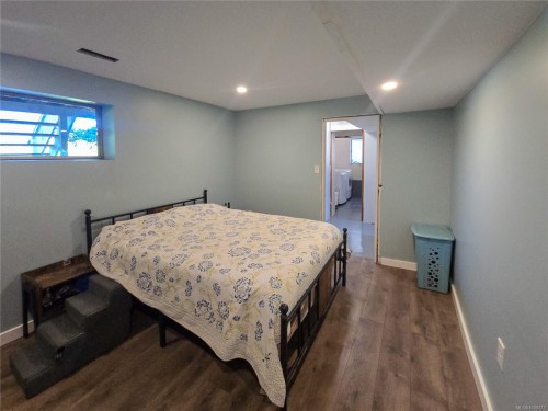 221 Spar St, Sayward, BC 