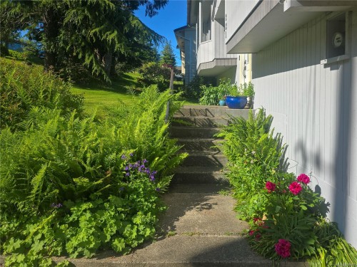 221 Spar St, Sayward, BC 
