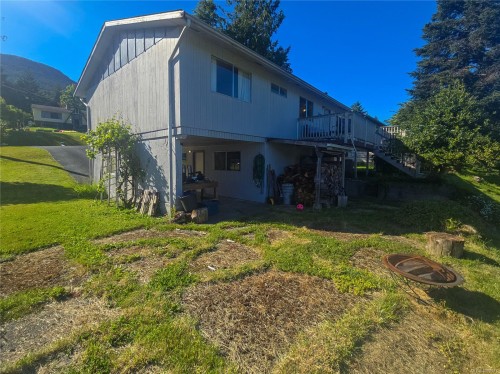 221 Spar St, Sayward, BC 