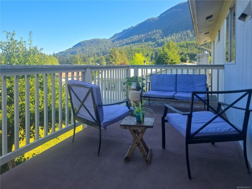 221 Spar St, Sayward, BC 