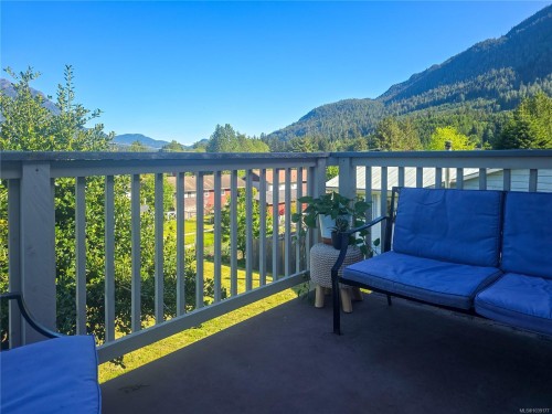 221 Spar St, Sayward, BC 