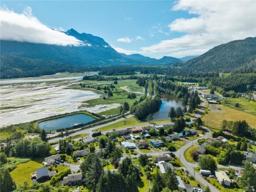 221 Spar St, Sayward, BC 