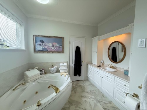 3264 Island Hwy South, Campbell River, BC 