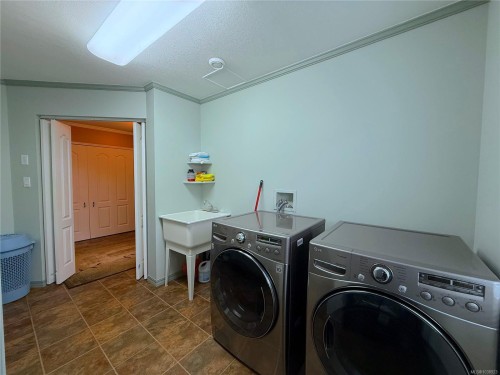 3264 Island Hwy South, Campbell River, BC 
