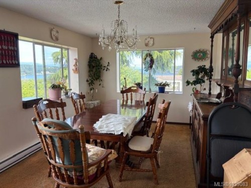 2535 Holyrood Dr, Nanaimo, BC 