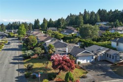 4878 Sea Ridge Dr Saanich, BC V8Y 2R8
