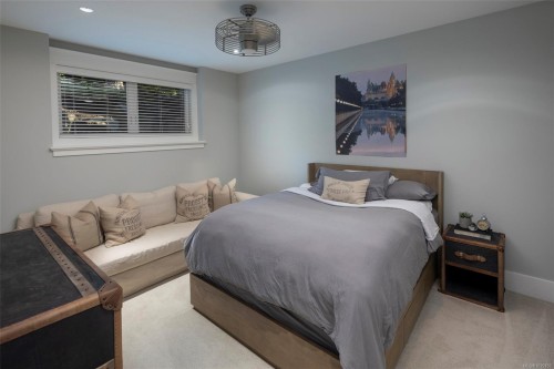 2571 Macdonald Dr West, Saanich, BC 