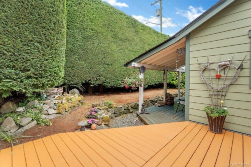 435 Davis Rd, Ladysmith, BC 